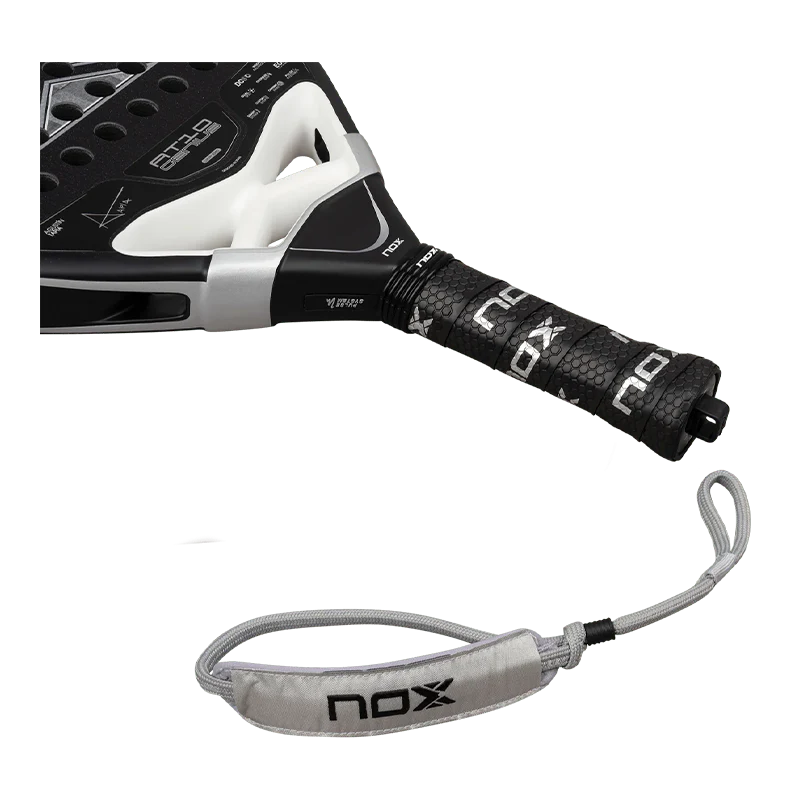 Pala NOX AT10 Genius Attack 18K by Agustin Tapia 2026