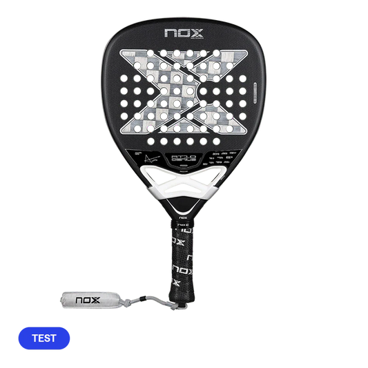 Pala de TEST Nox AT10 Genius Attack 18K by Agustin Tapia 2026