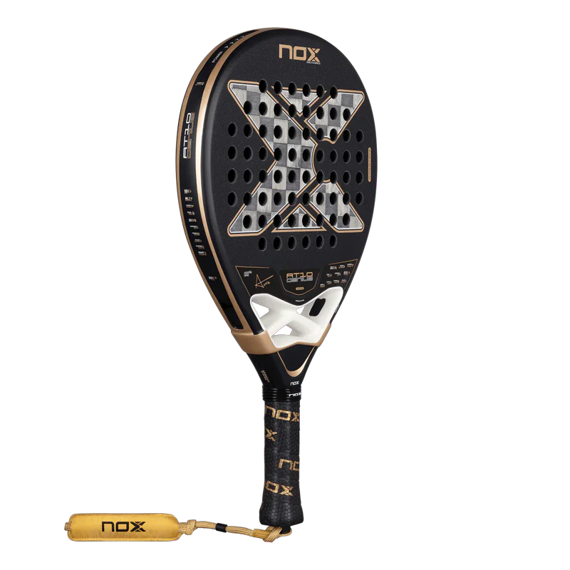 Pala NOX AT10 Genius 18K by Agustin Tapia 2026