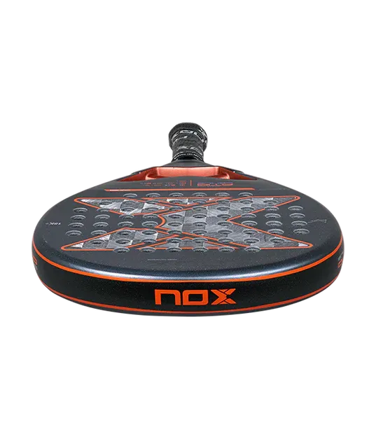 Pala de TEST Nox AT10 Genius 18K Alum 2025 Agustín Tapia