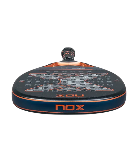 Pala de TEST Nox AT10 Genius Attack 18K 2025 Agustín Tapia