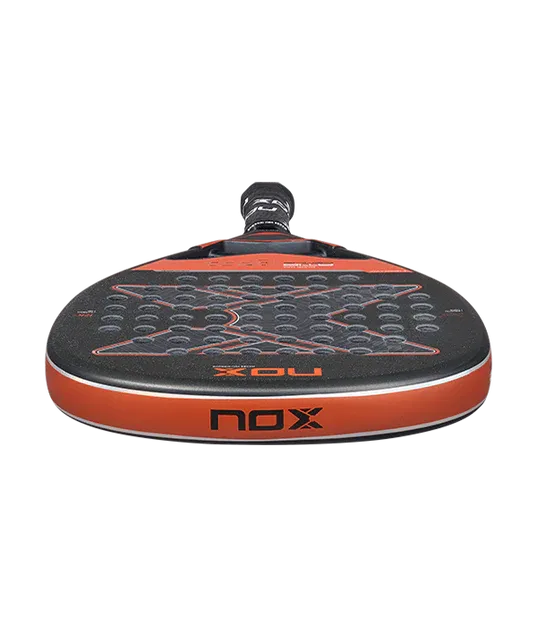 Pala de TEST Nox AT10 Attack 12K 2025 Agustín Tapia