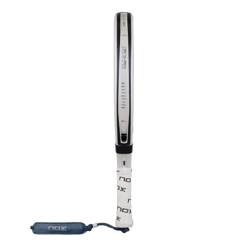 Pala de TEST Nox AT10 Genius 12K Xtrem Lite by Agustin Tapia 2026