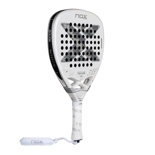 Pala NOX AT10 Genius Attack 12K Xtrem by Agustin Tapia 2026