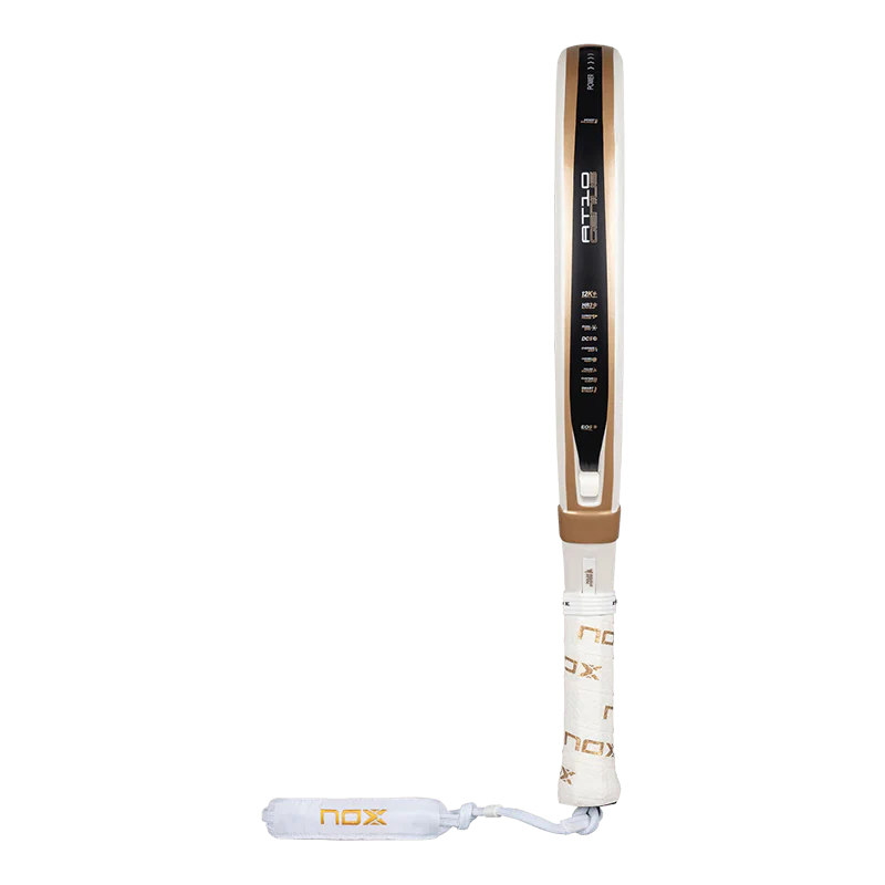 Pala de TEST Nox AT10 Genius 12K Xtrem by Agustin Tapia 2026