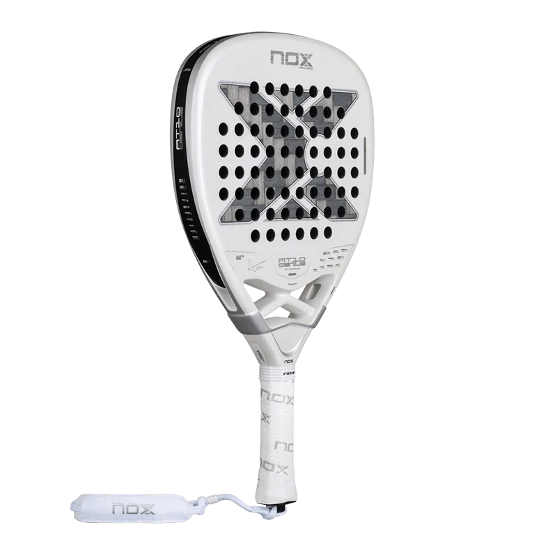Pala NOX AT10 Genius Attack 12K Xtrem by Agustin Tapia 2026