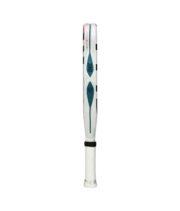 Pala de TEST Bullpadel Ionic Light 2025